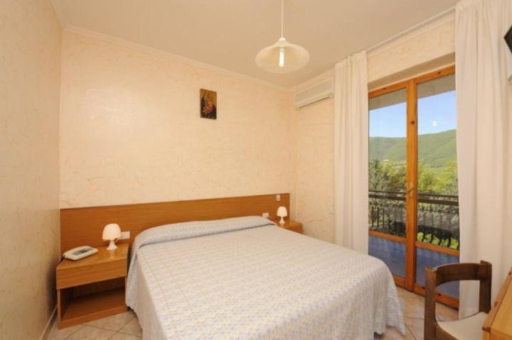 Hotel Europa Норчія Номер фото